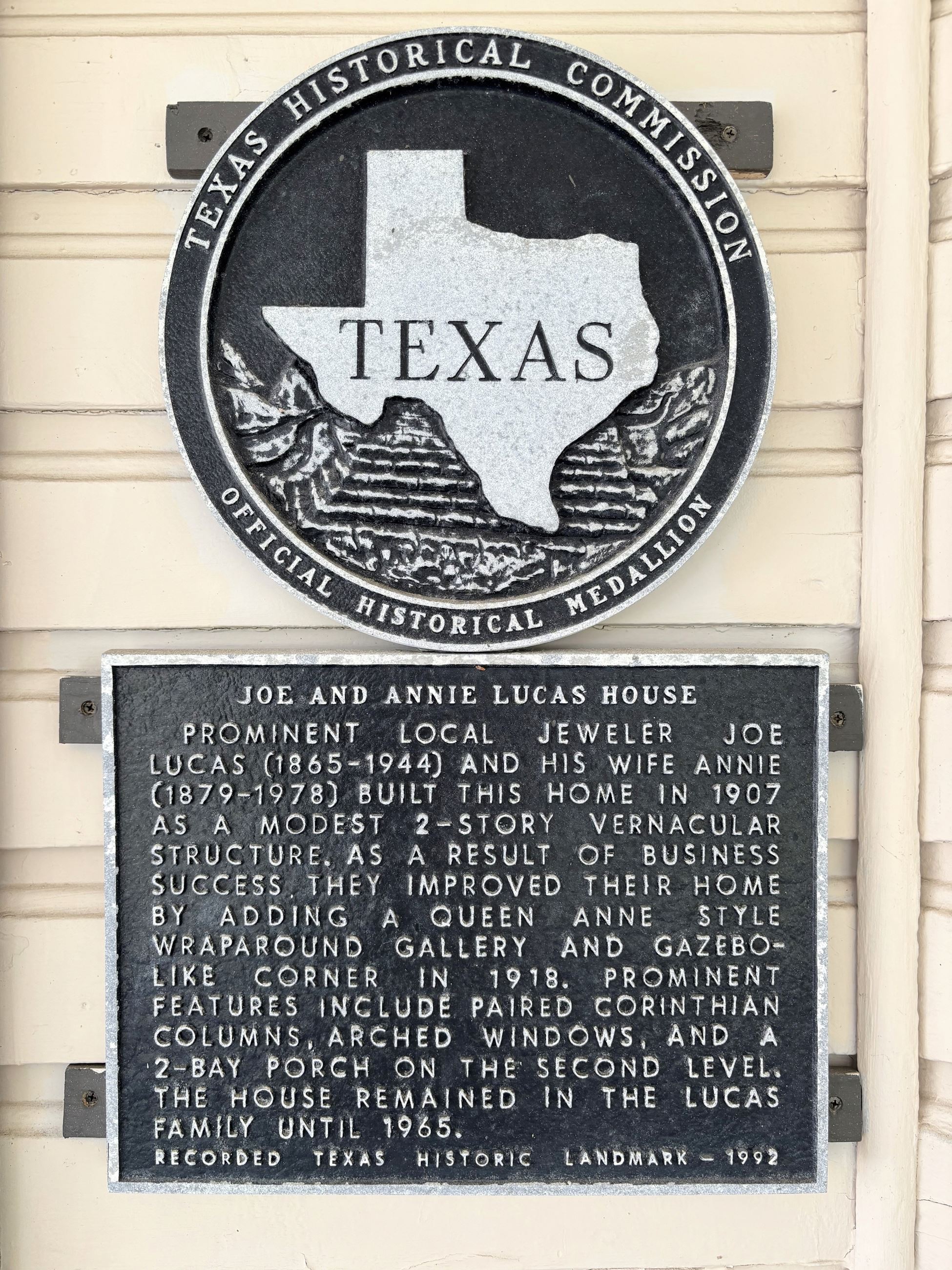 Joe and Annie Lucas House